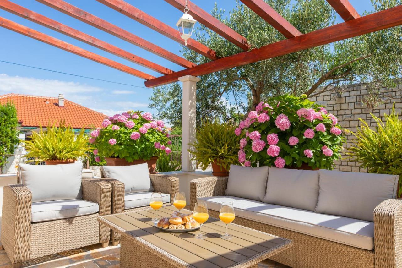 Apartments4You Supetar-The Best And Most Popular Apartments For Discovering The Island - Free Parking - 200 Meters From The Beach Exteriör bild