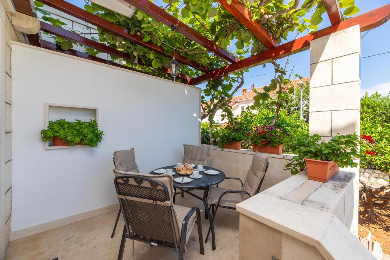 Apartments4You Supetar-The Best And Most Popular Apartments For Discovering The Island - Free Parking - 200 Meters From The Beach Exteriör bild